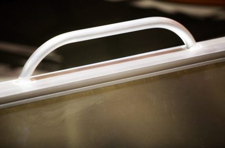 Компоновка Realcraft 370 - Планширь Realcraft 370 снабжен Т-пазом для установки аксессуаров