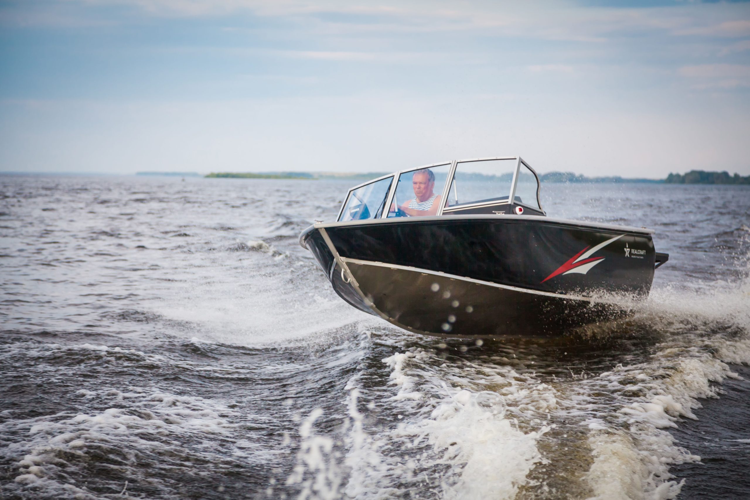 Комплектация лодки Realcraft 470 FISH