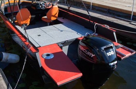 Компоновка Realcraft 510 Fish - кормовой рыболовный подиум