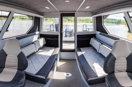 Интерьер Realcraft 700 Cabin (1)