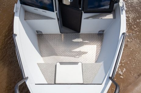 Кокпит Realcraft 700 Cabin самоотливной носовой