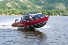 Моторная лодка Салют 585HT (3)
