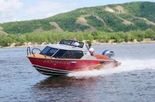 Моторная лодка Салют 585HT (4)